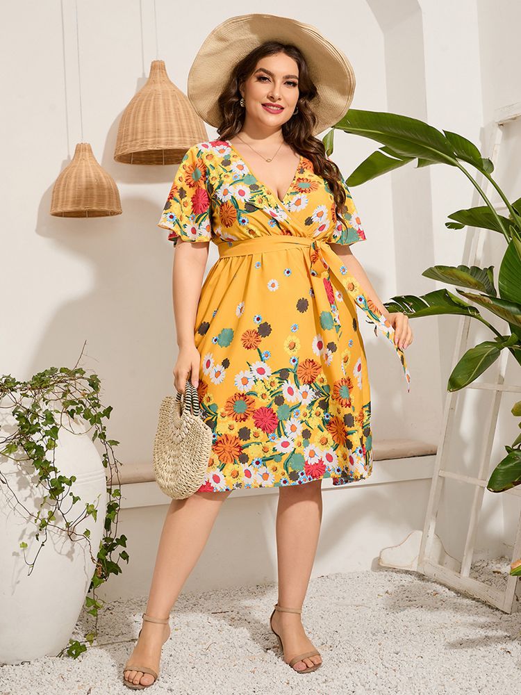 Summer new plus size casual dress 7XL 6XL 5XL fashion ladies sexy deep V-neck short sleeve printed lace-up holiday dress.